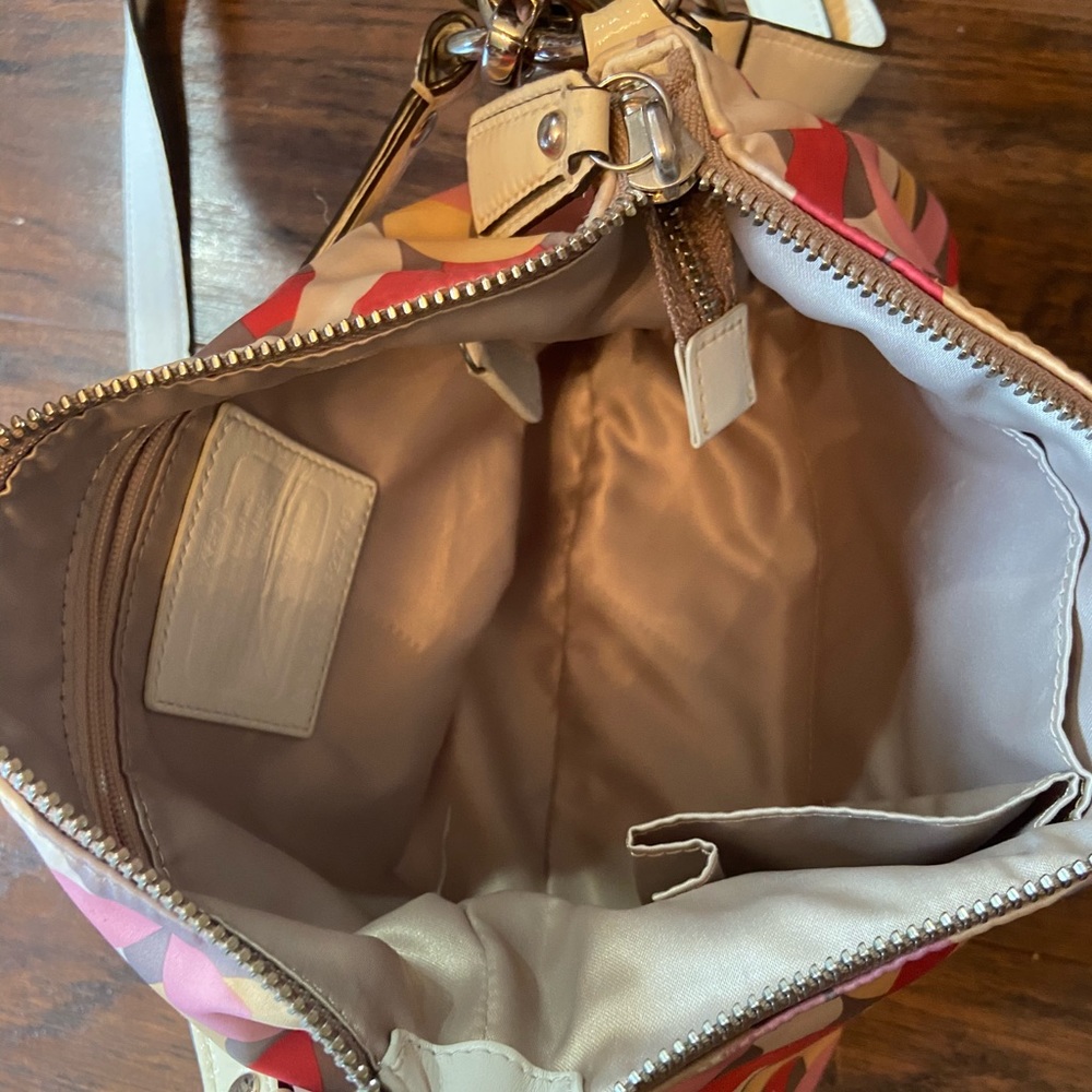 Coach Purse - Picture 4 of 6
